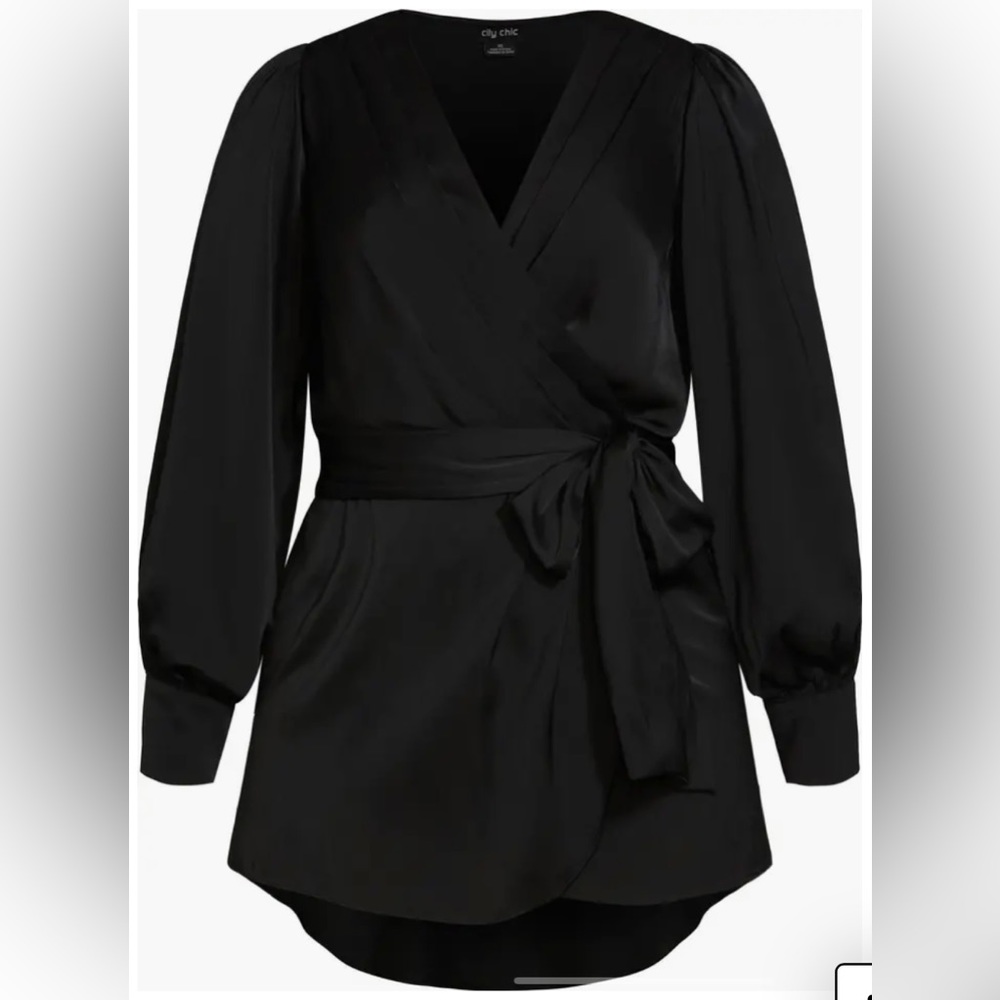 ✨✨✨NWT Size 20 High Low Black Top